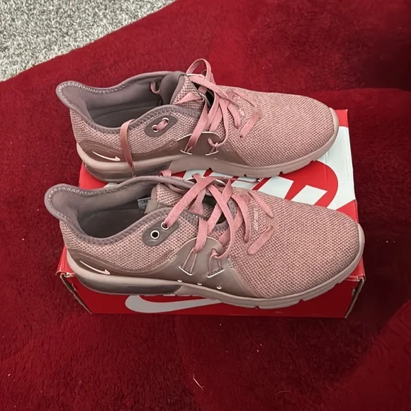 Nike Air Max Pink and Brown - Picture 2 of 5